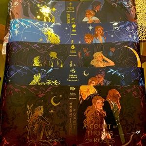 Illumicrate exclusive ACOTAR dust jackets (5)